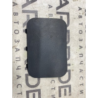 Крышка блока предохранителей