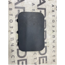 Крышка блока предохранителей