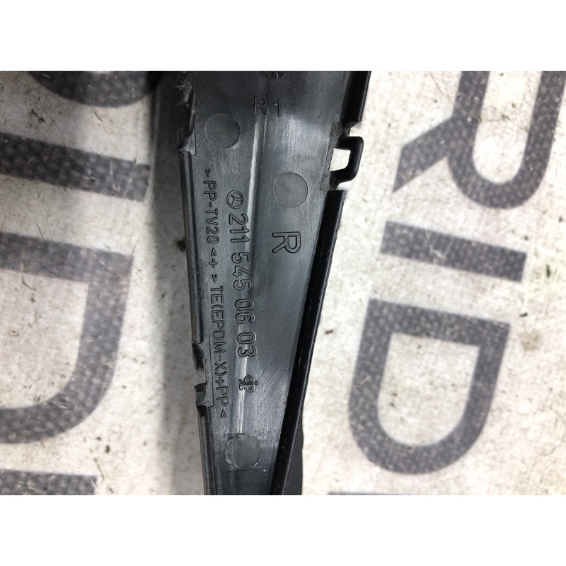 Уплотнитель капота (кузов и элементы) Mercedes-Benz E-class W211 2008 3.5 2115450603