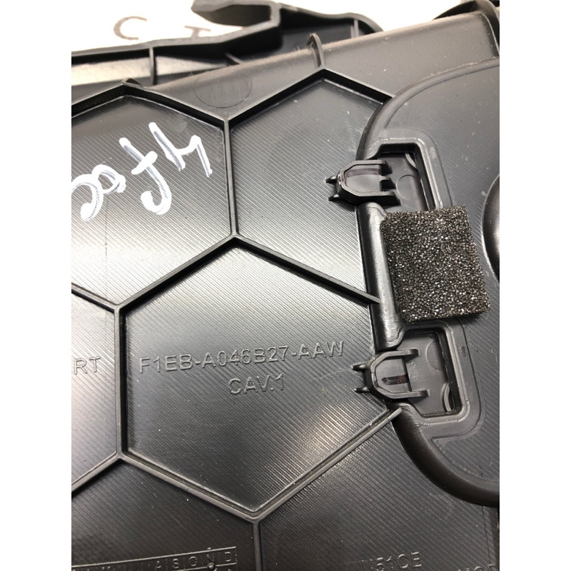 Накладка центральной консоли (салон) FORD Focus MK3 2015 2.0 F1EZ5804619CA
