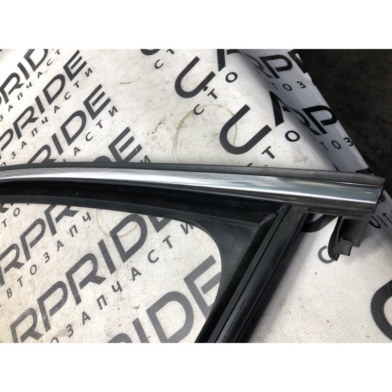 Уплотнитель проема двери (кузов и элементы) Volkswagen Passat B7 2014 1.8 561837431a