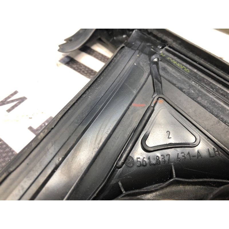 Уплотнитель проема двери (кузов и элементы) Volkswagen Passat B7 2014 1.8 561837431a