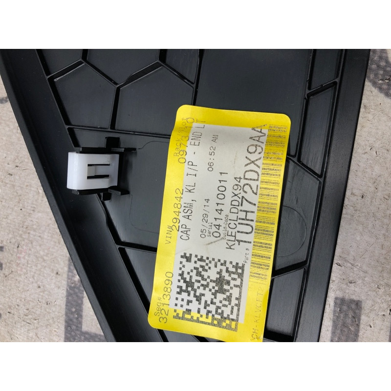 Накладка торпеды боковая (салон) Jeep Cherokee KL 2014 3.2 1uh72dx9aa