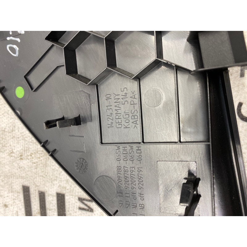 Накладка торпеды боковая (салон) BMW 5-series F10 2011 3.0 N55B30 51459209788