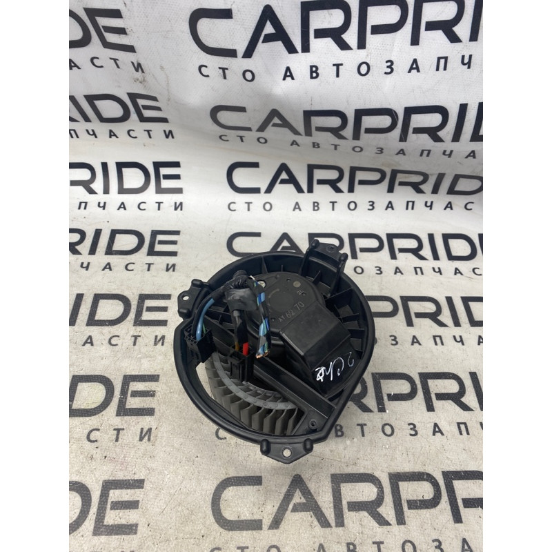 Мотор печки (отопление и кондиционирование) Jeep Cherokee KL 2014 3.2 68223053AA