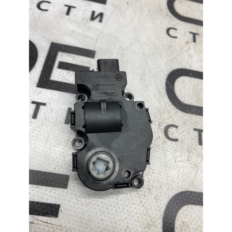 Привід заслонки обігрівача (обігрів та кондиціювання.) Mercedes-Benz GL X164 2012 4.6 t1015556h