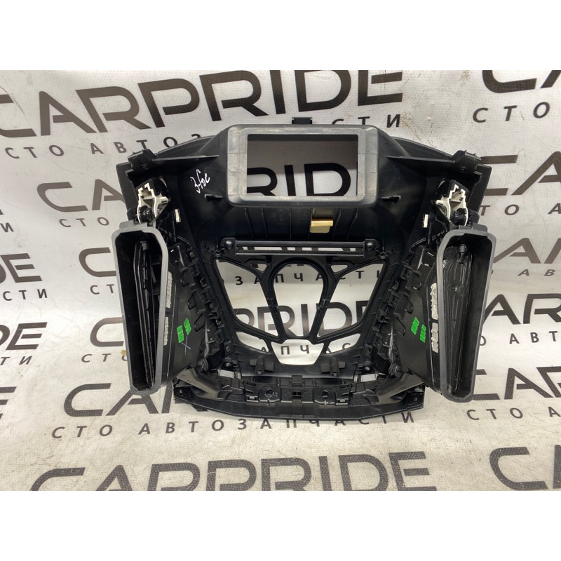 Накладка торпеды (салон) FORD Focus MK3 2012 2.0 cm5118835jaw