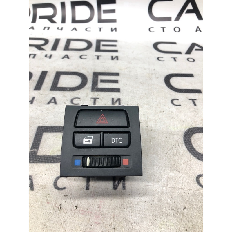 Кнопка аварийной сигнализации (электрика / кнопки) BMW 3-series E92 2010 3.0 N54 61319196714