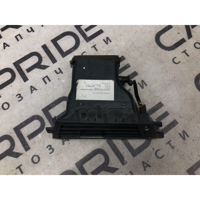 Дефлектор повітроводу (салон) BMW 3-series E92 2010 3.0 N54 64229130460