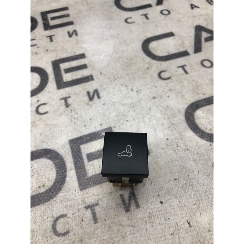 Кнопка открывания крышки багажника (электрика / кнопки) Volkswagen Passat B7 2014 1.8 561962143