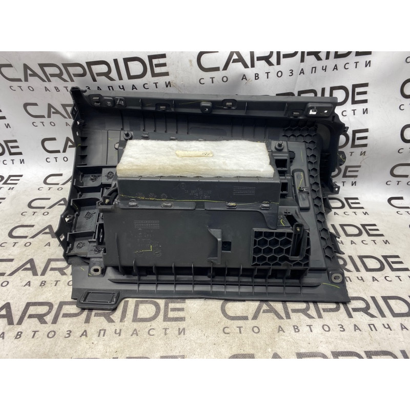 Бардачок (салон) Volkswagen Passat B7 2014 1.8 561857097l