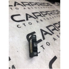 Кнопка відкривання кришки багажника