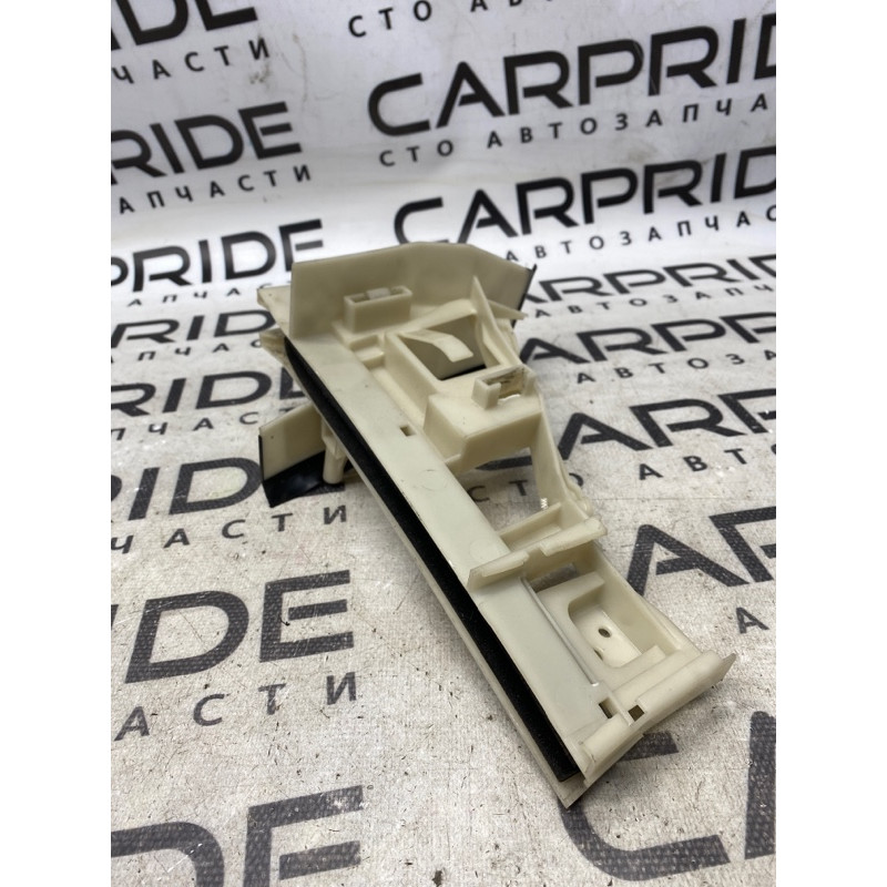 Крепление замка двери (кузов и элементы) FORD Focus MK3 2012 2.0 cm51a264a27ac