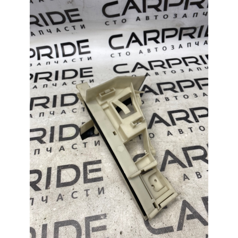 Крепление замка двери (кузов и элементы) FORD Focus MK3 2012 2.0 cm51a264a27ac