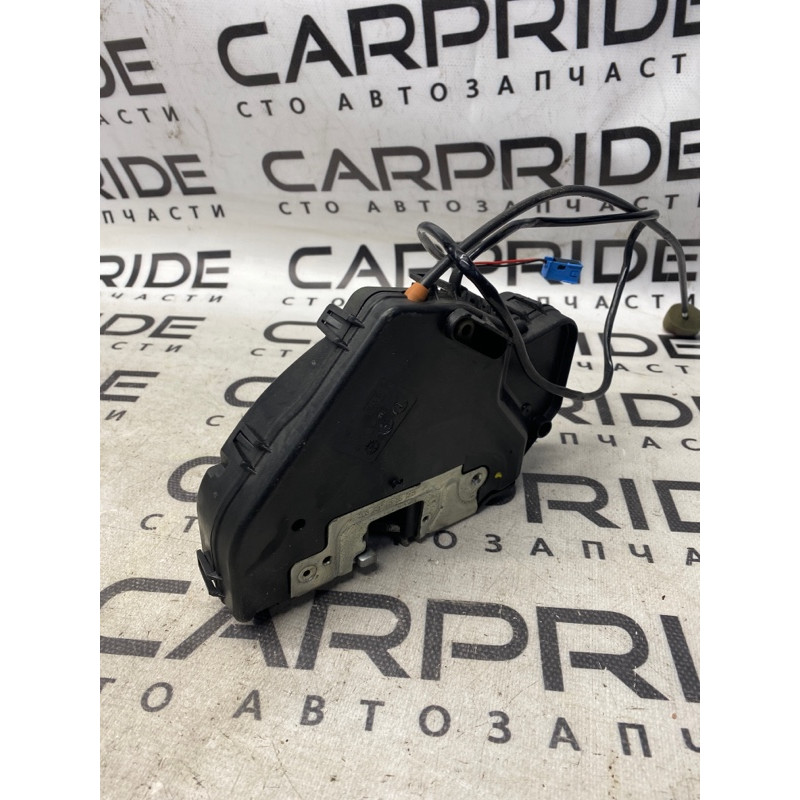 Замок двери (кузов и элементы) Mercedes-Benz C-class W203 2007 3.0 2037300335