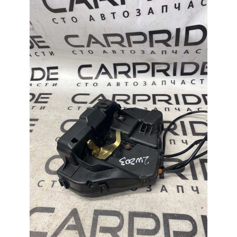 Замок двери (кузов и элементы) Mercedes-Benz C-class W203 2007 3.0 2037300335