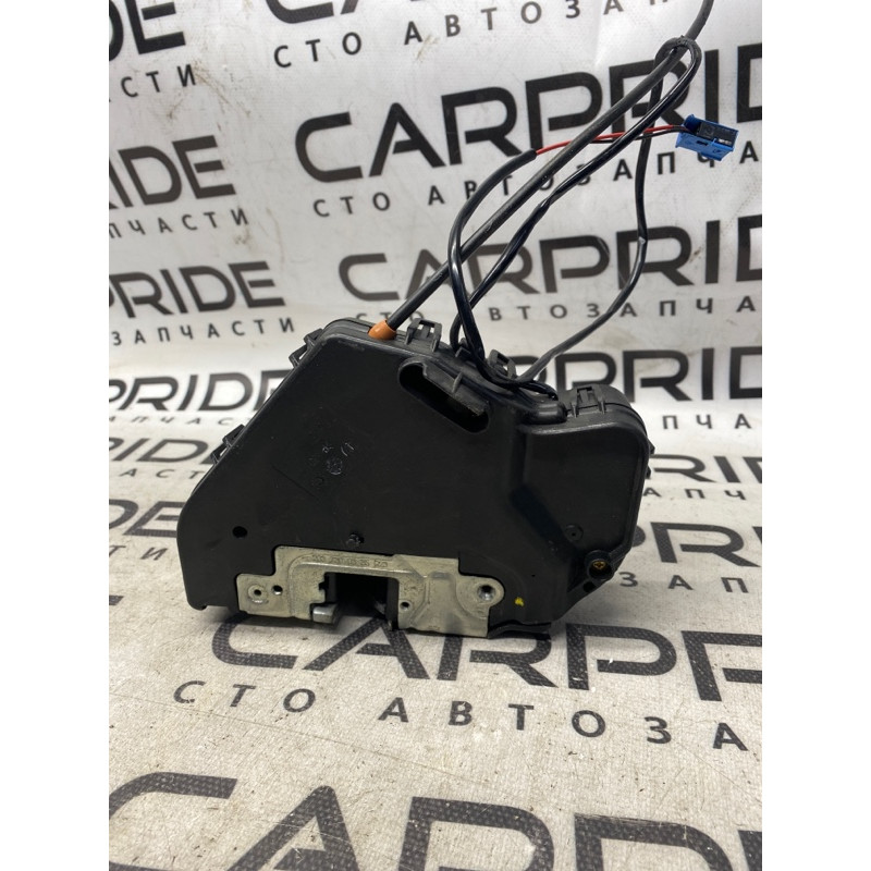 Замок двери (кузов и элементы) Mercedes-Benz C-class W203 2007 3.0 2037300335
