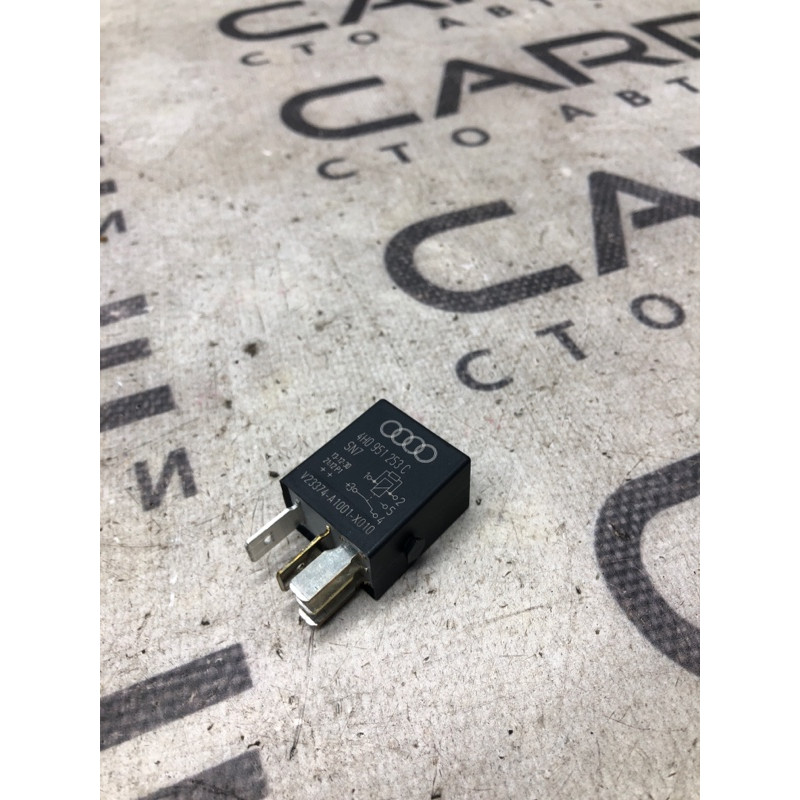 Реле (электрика) Volkswagen Passat B7 2014 1.8 4h0951253c