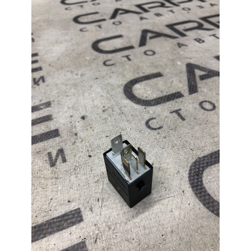 Реле (электрика) Volkswagen Passat B7 2014 1.8 4h0951253c