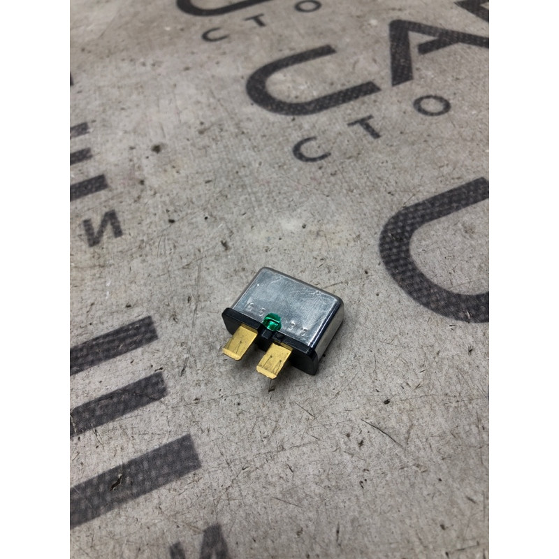 Реле (электрика) Volkswagen Passat B7 2014 1.8 443937105