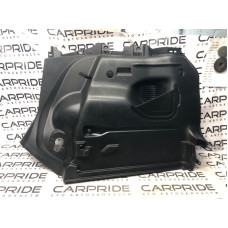 Обшивка багажника