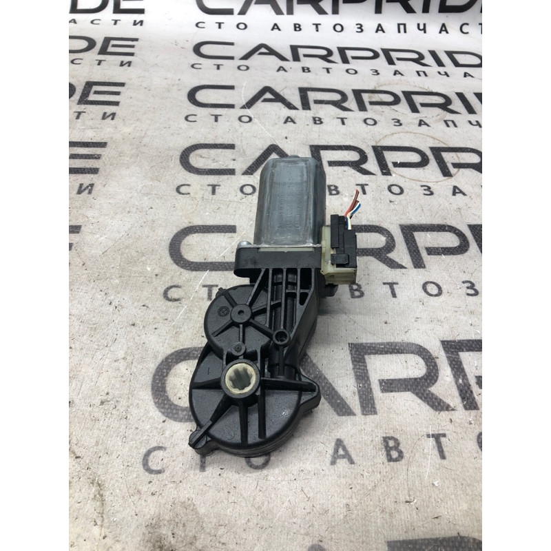 Моторчик регулировки сидения (электрика) Mercedes-Benz C-class W203 2007 3.0 0390203212