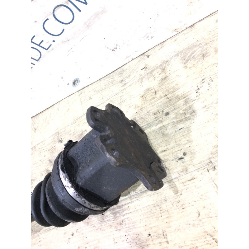 Привід (трансмісія) Audi A6 C6 4F0407272J