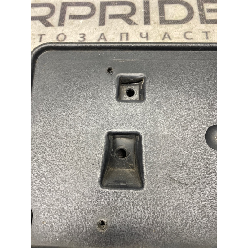Площадка номерного знака (кузов и элементы) Jeep Cherokee KL 2014 3.2 68207294ab