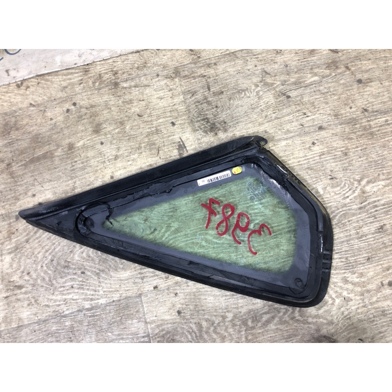 Форточка кузова (стекла и зеркала) Volkswagen Passat B7 2014 1.8