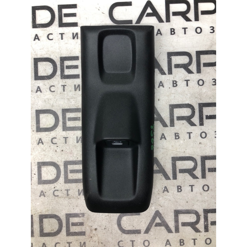 Накладка центральной консоли (салон) Jeep Renegade BU 2020 2.4 6RH29LXHAA