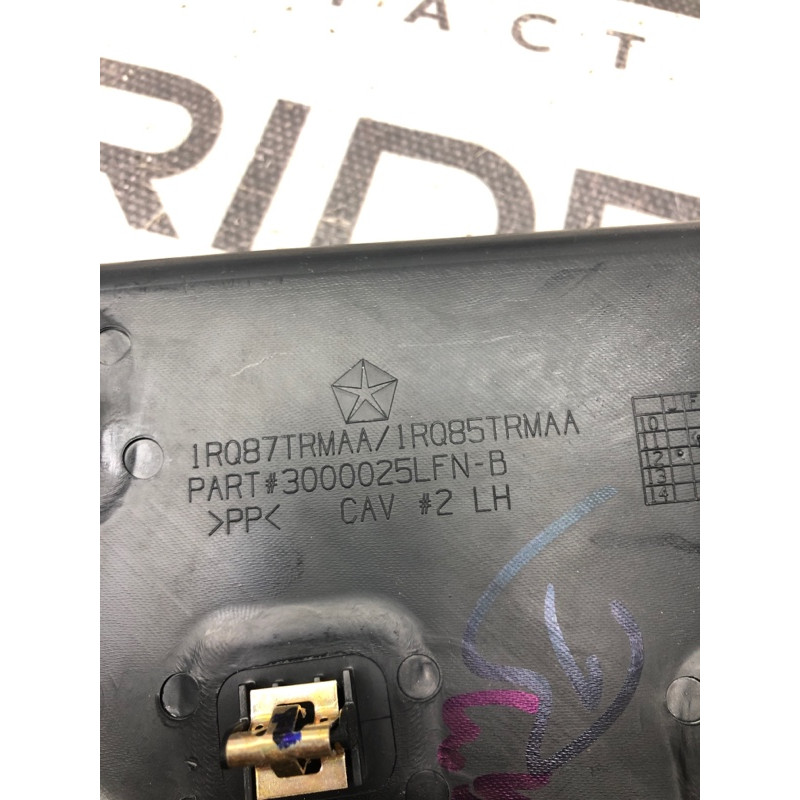 Накладка торпеды боковая (салон) Dodge Journey SXT 2013 3.6 1rq87trmaa