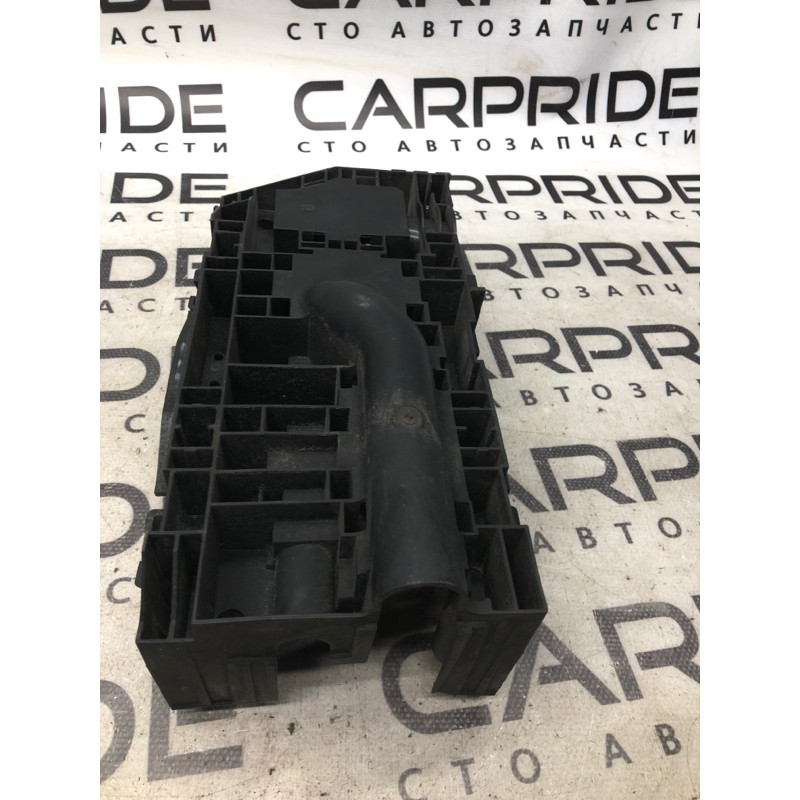Кронштейн блока предохранителей (кузов и элементы) Dodge Journey SXT 2013 3.6 68079356ab