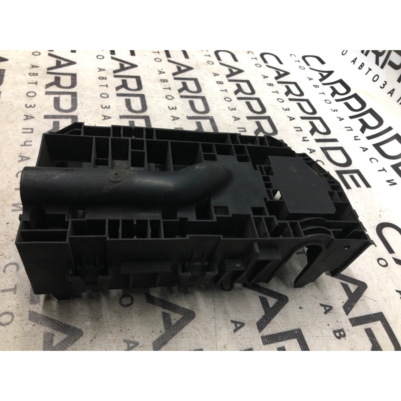 Кронштейн блока предохранителей (кузов и элементы) Dodge Journey SXT 2013 3.6 68079356ab