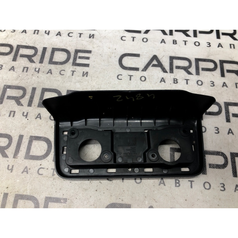 Заглушка сидения (салон) Jeep Cherokee KL 2014 3.2 1xt86trmaa