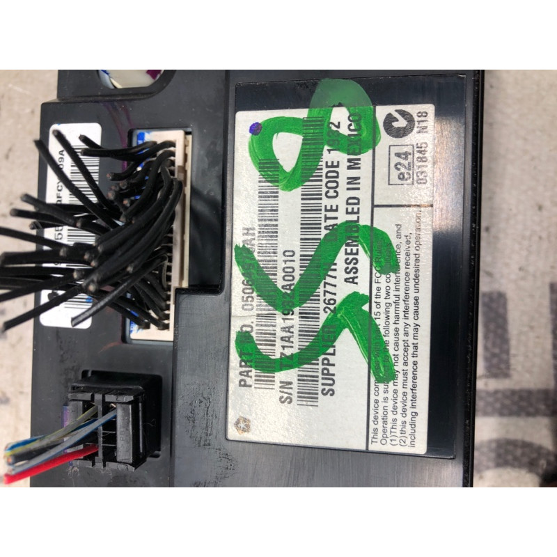 Монитор (электрика) Dodge Journey SXT 2013 3.6 05064976ah