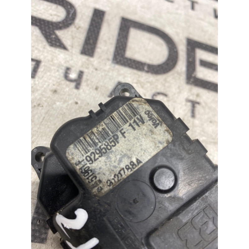 Привод заслонки отопителя (отопление и кондиционирование) Dodge Journey SXT 2013 3.6 929585p