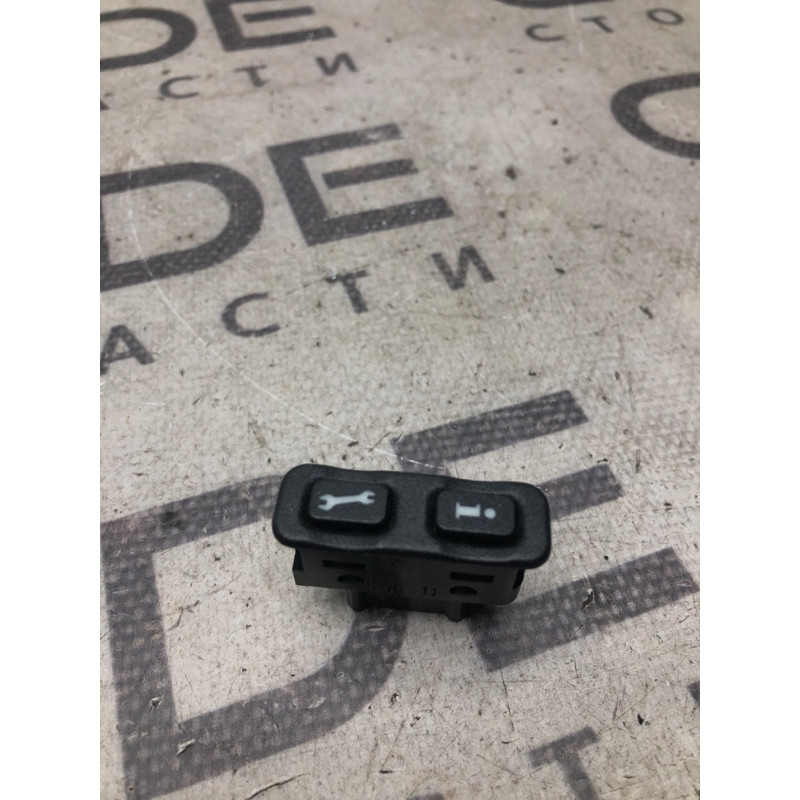 Кнопка экстренного вызова (электрика / кнопки) Mercedes-Benz GL X164 2012 4.6 a2208219058