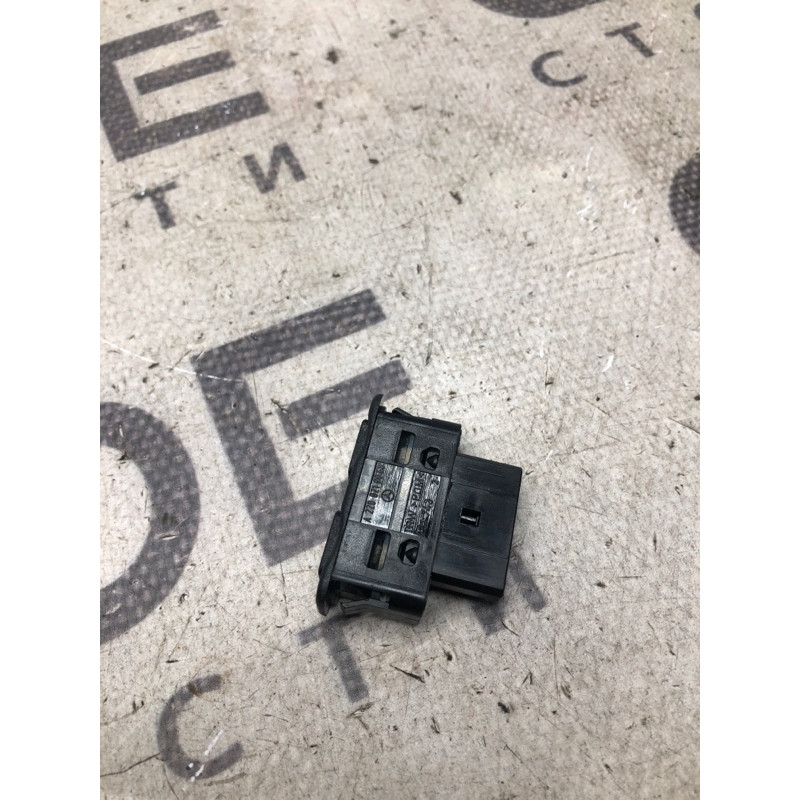 Кнопка экстренного вызова (электрика / кнопки) Mercedes-Benz GL X164 2012 4.6 a2208219058