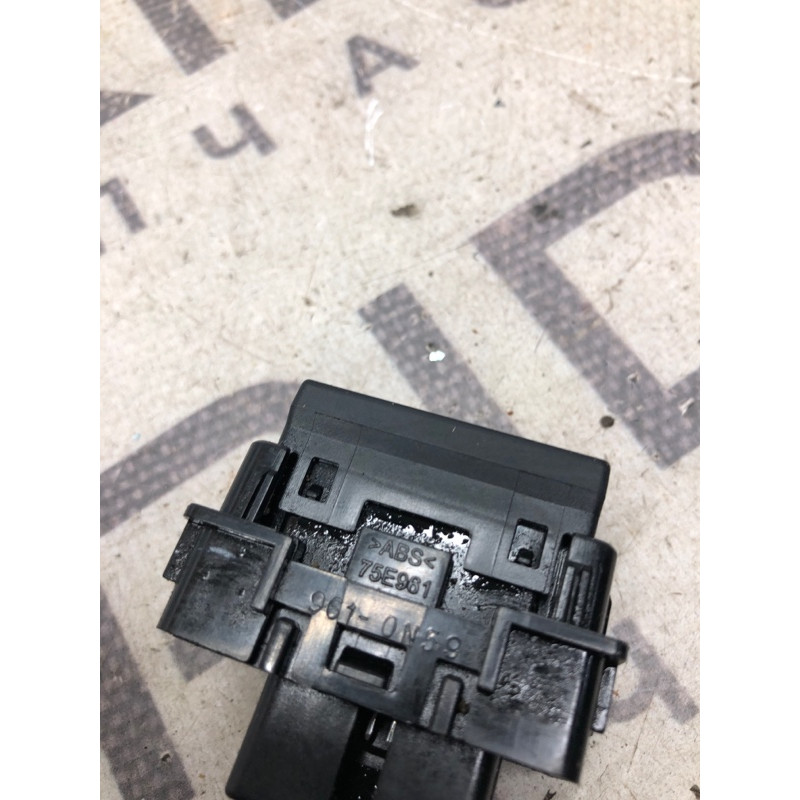 Кнопка подогрева сиденья (электрика / кнопки) Subaru Outback BS 2016 2.5 75e961