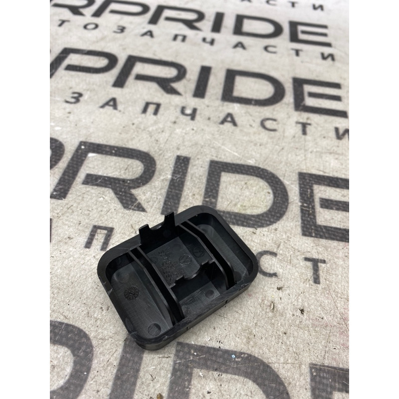 Заглушка (салон) Volkswagen Passat B7 2014 1.8 3c0857593b