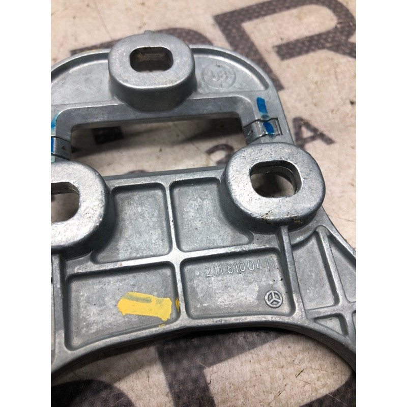 Накладка зеркала (салон) Mercedes-Benz E-class W211 2008 3.5 2118100411