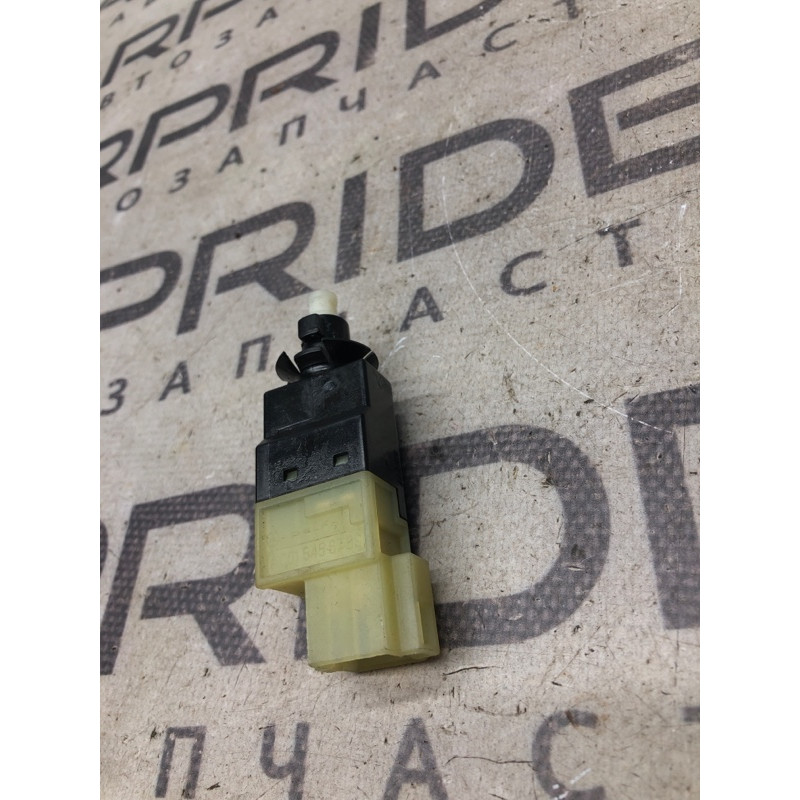 Концевик педали тормоза (электрика / датчики) Mercedes-Benz E-class W211 2008 3.5 a0015456709