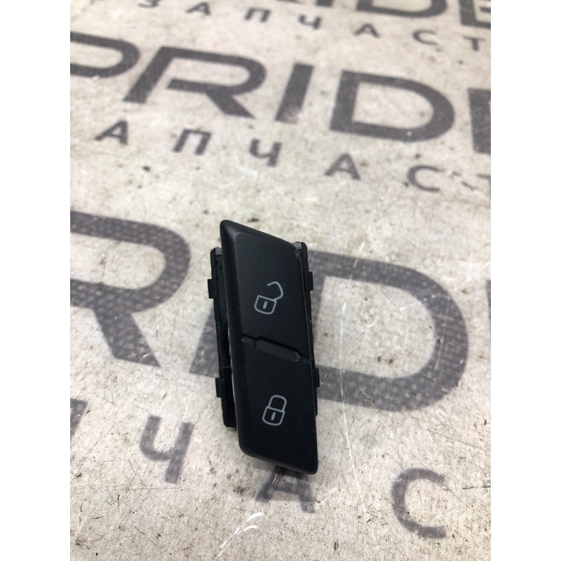 Кнопка блокировки центрального замка (электрика / кнопки) Volkswagen Passat B7 2014 1.8 561962136a