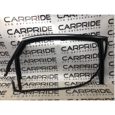 Уплотнитель проема двери