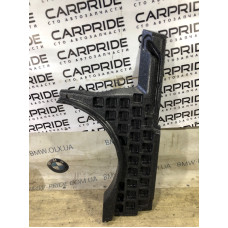 Лоток багажника