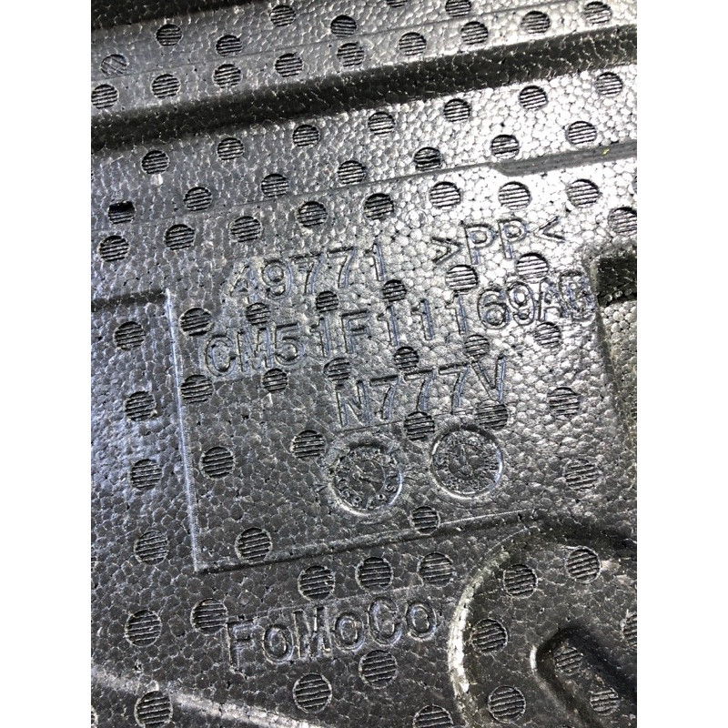 Ящик для инструментов (аксессуары) FORD Focus MK3 2016 1.0 CP9Z5411169A