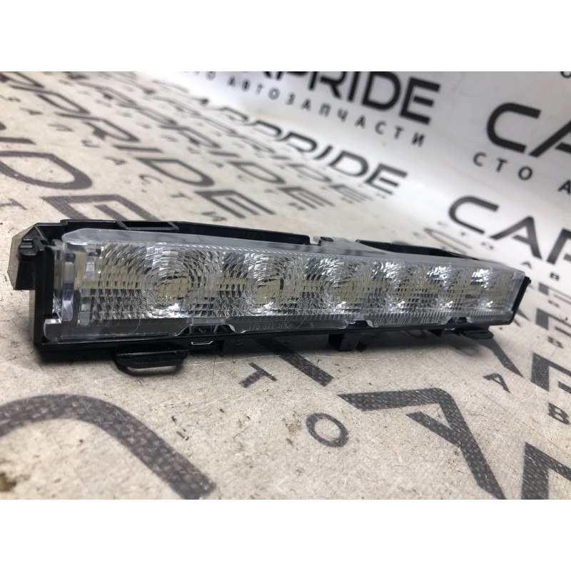 Повторитель стоп сигнала (оптика) Volkswagen Passat B7 2014 1.8 3e0176369