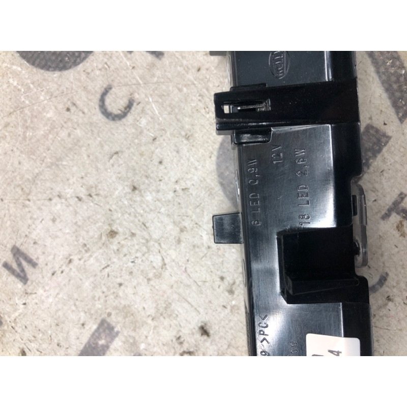 Повторитель стоп сигнала (оптика) Volkswagen Passat B7 2014 1.8 3e0176369