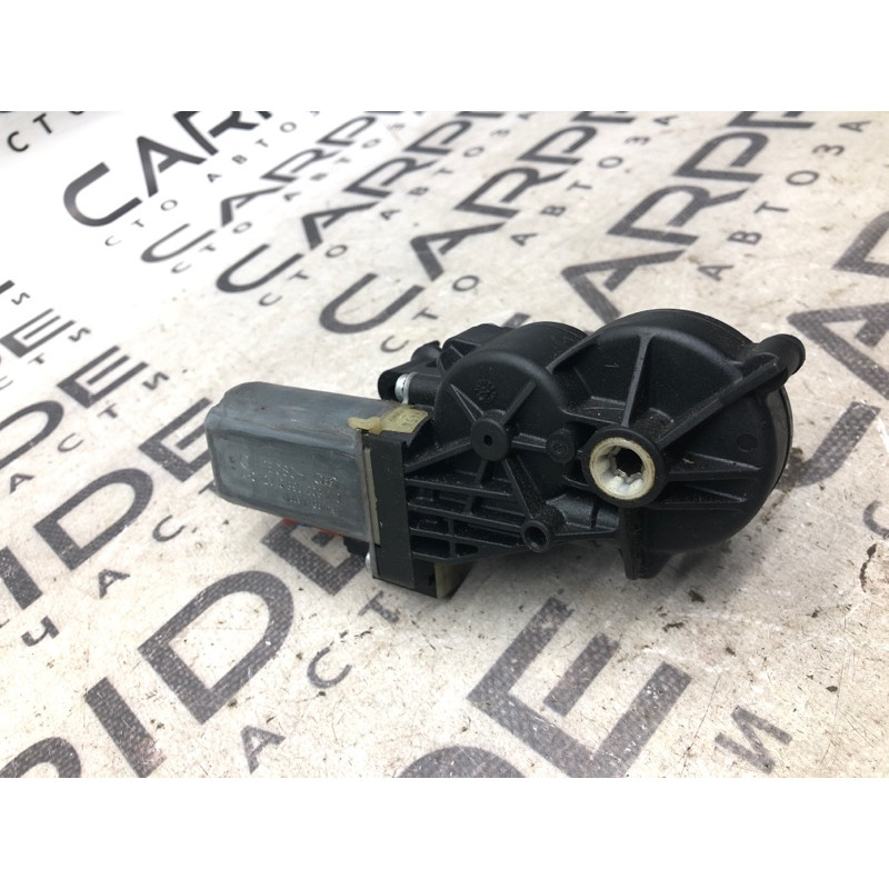 Моторчик регулировки сидения (электрика) Mercedes-Benz C-class W203 2007 3.0 0390203210
