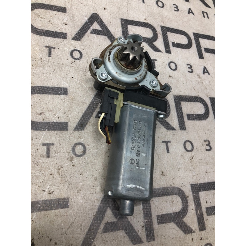 Моторчик регулировки сидения (электрика) Mercedes-Benz C-class W203 2007 3.0 0390203003